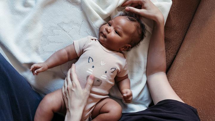 Newborn Lifting Legs During Tummy Time: What It Means