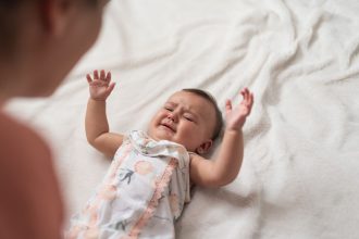 Baby Arching Back and Crying When Feeding