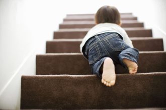 When Do Babies Climb Stairs