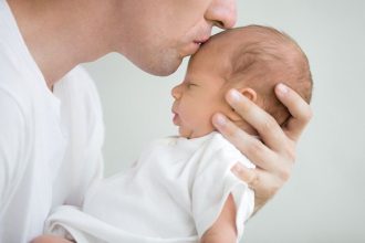 When Do Babies Give Kisses