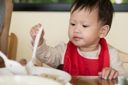 When Do Babies Start Using Utensils