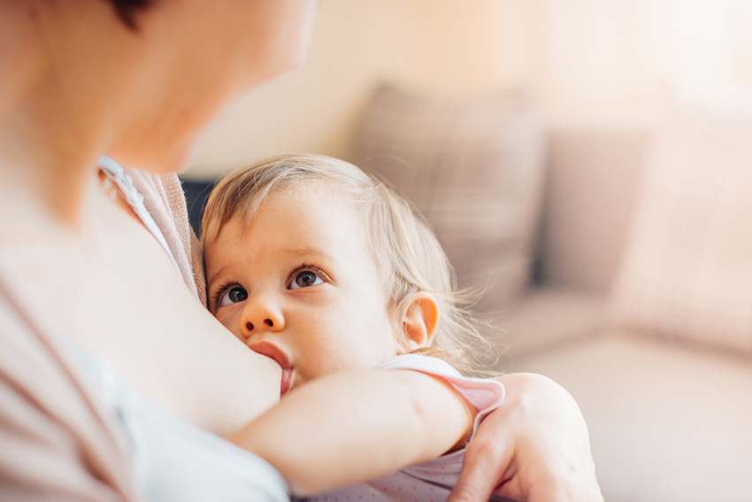 Why Does My Baby Pinch Me While Breastfeeding